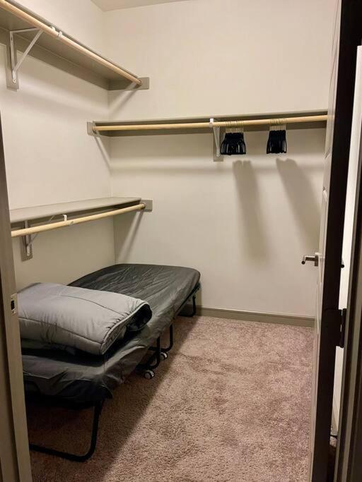 Luxury Apartment Close To Everything W Free Parking 5 休斯敦 外观 照片