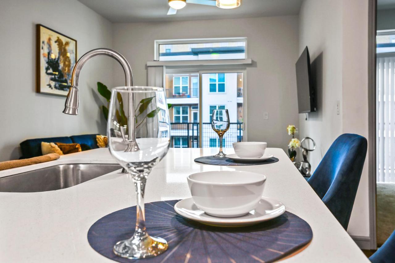 Luxury Apartment Close To Everything W Free Parking 5 休斯敦 外观 照片